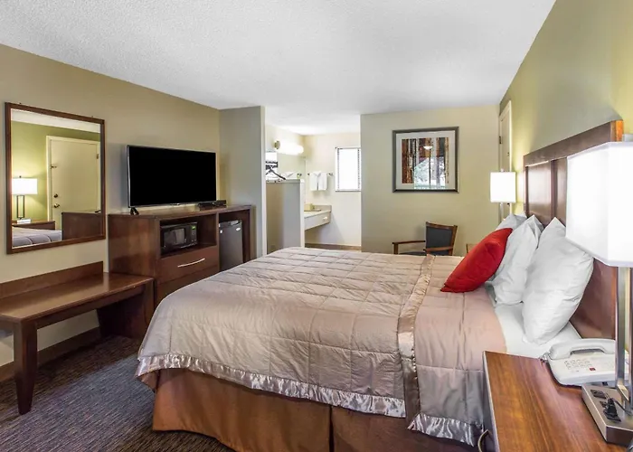 Rodeway Inn