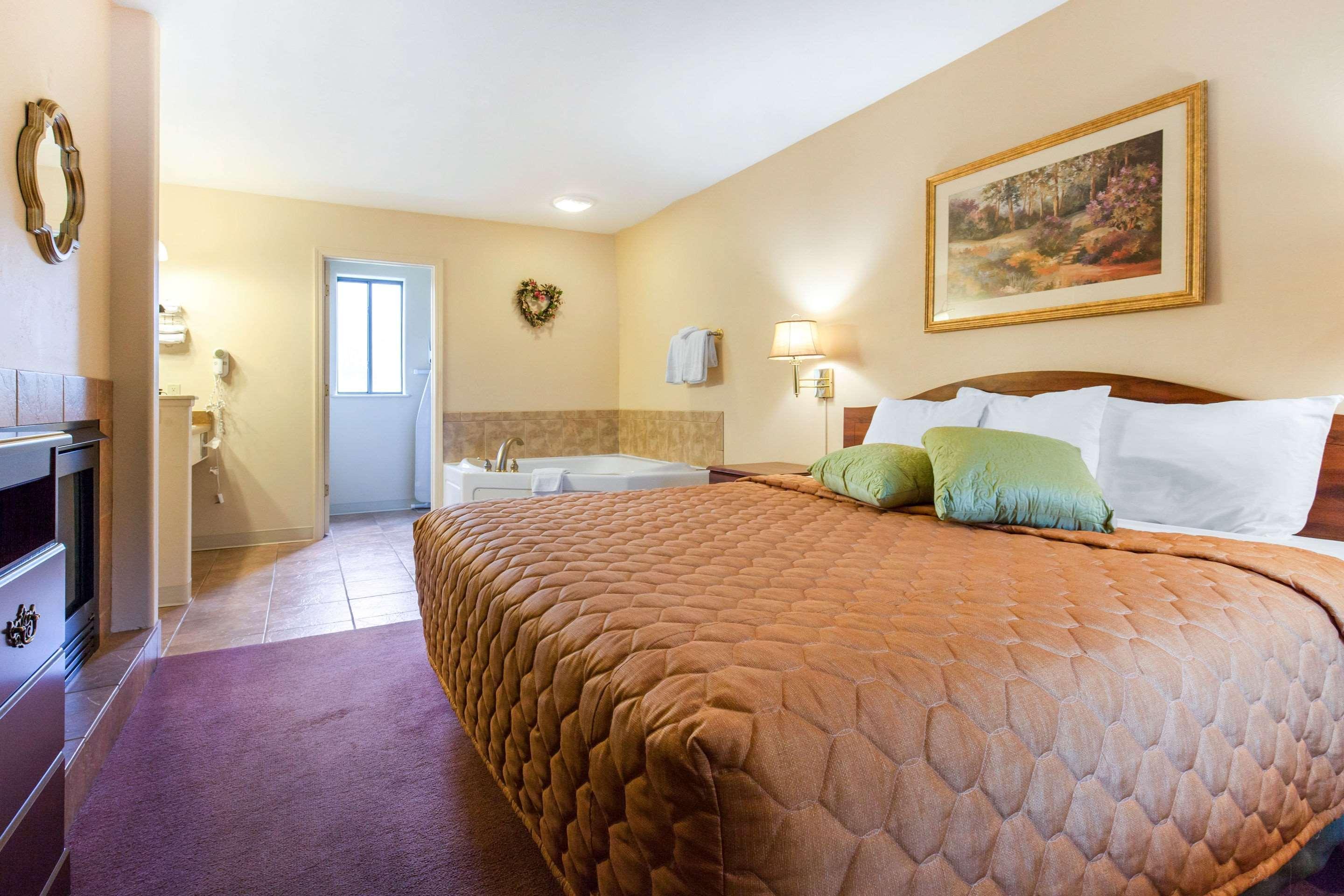 Rodeway Hotel