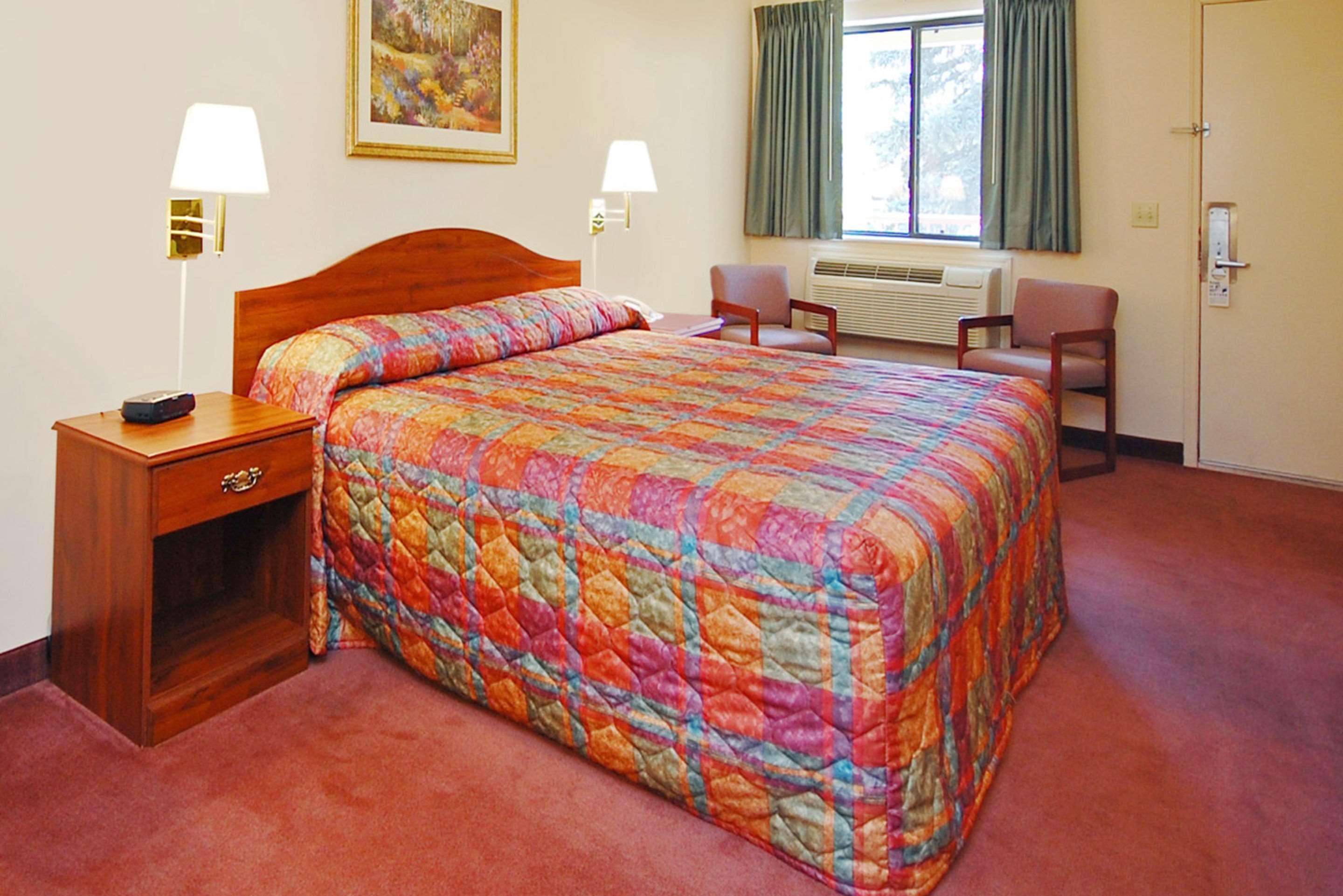 Rodeway Hotel
