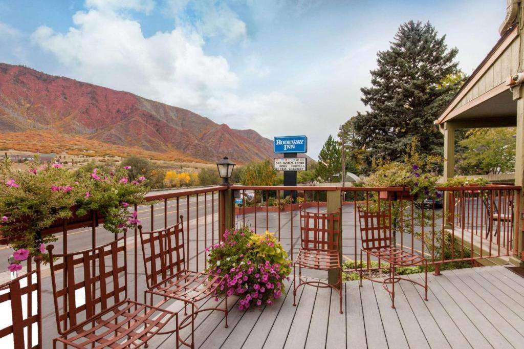Hotel Rodeway 2*