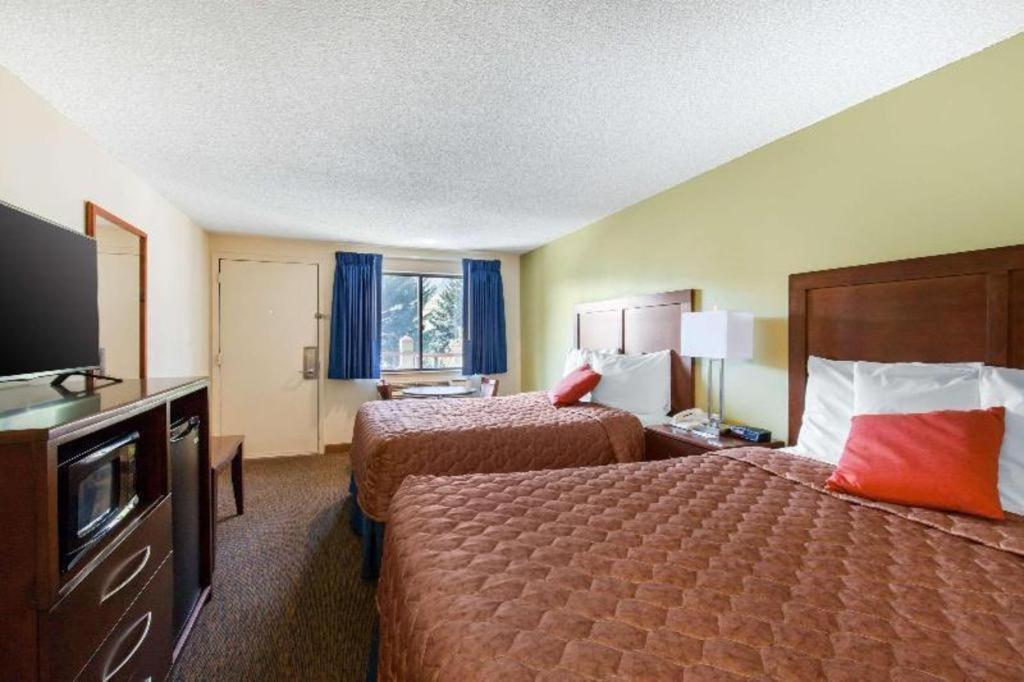 Rodeway Hotel